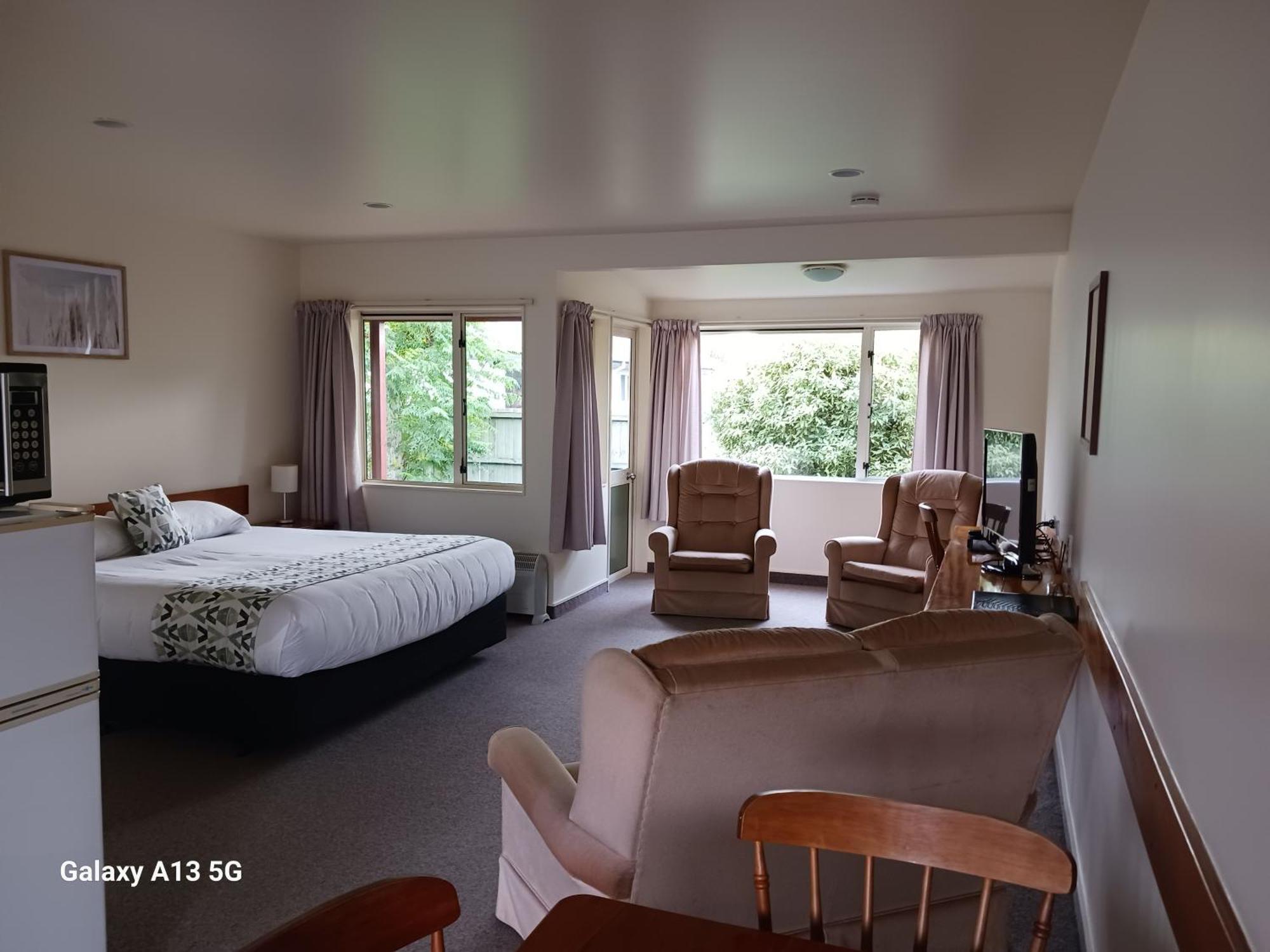 Anatoki Lodge Motel Takaka Exteriör bild
